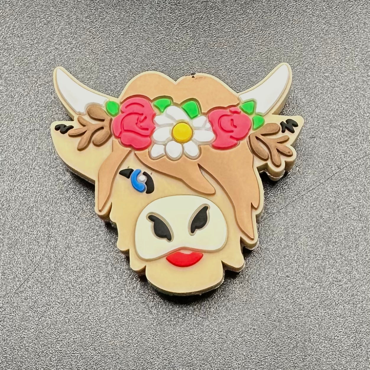Focal Bead, Highland Cow Floral Wreath