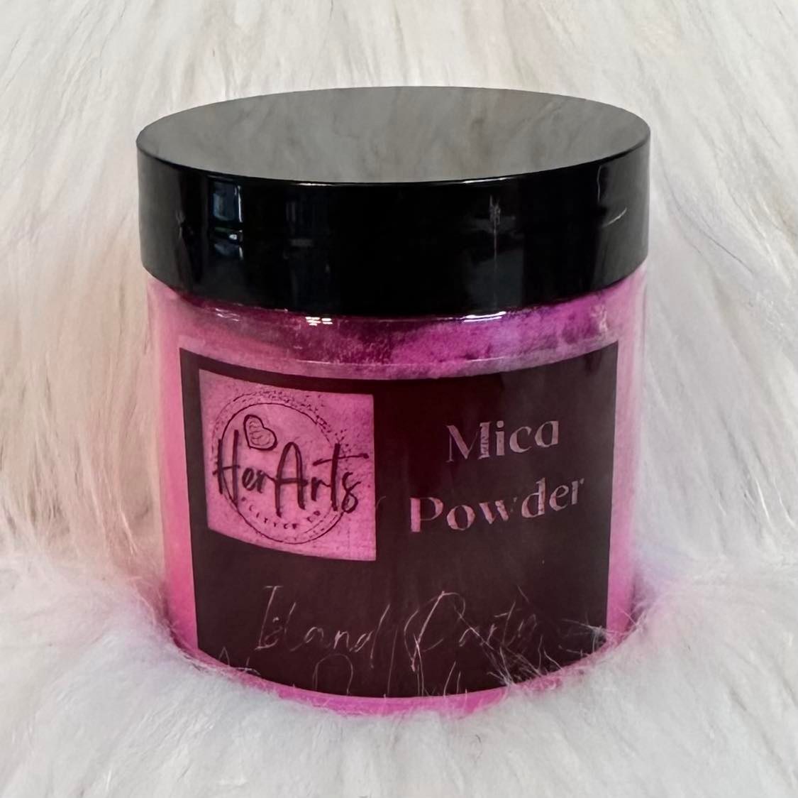 Mica Powder, Island Party