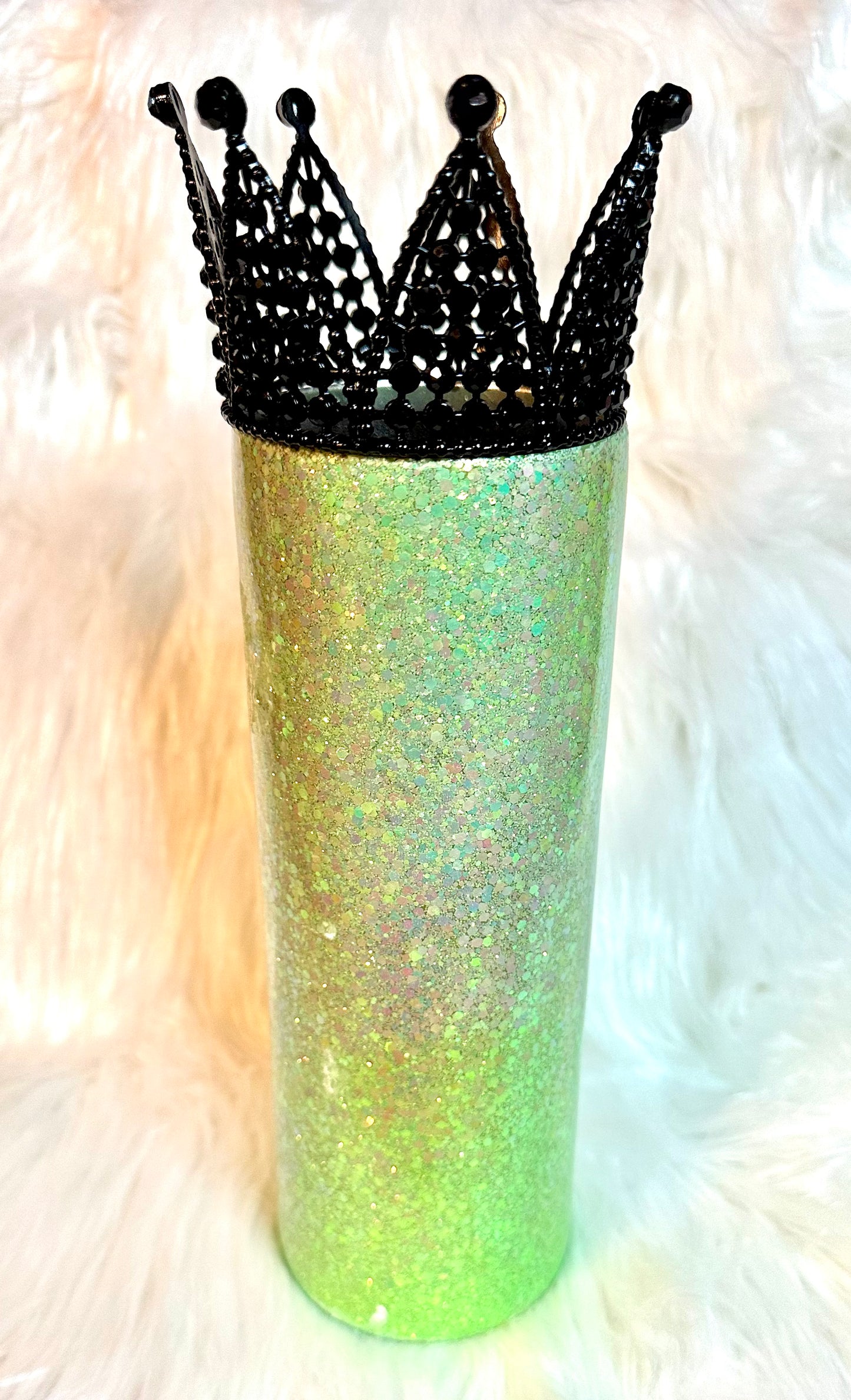 Tumbler Tiaras, Black